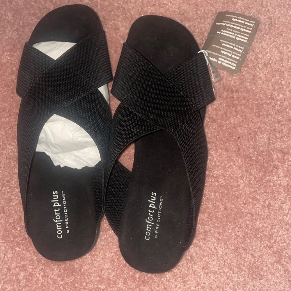 NWT comfort plus black sandals size 9
